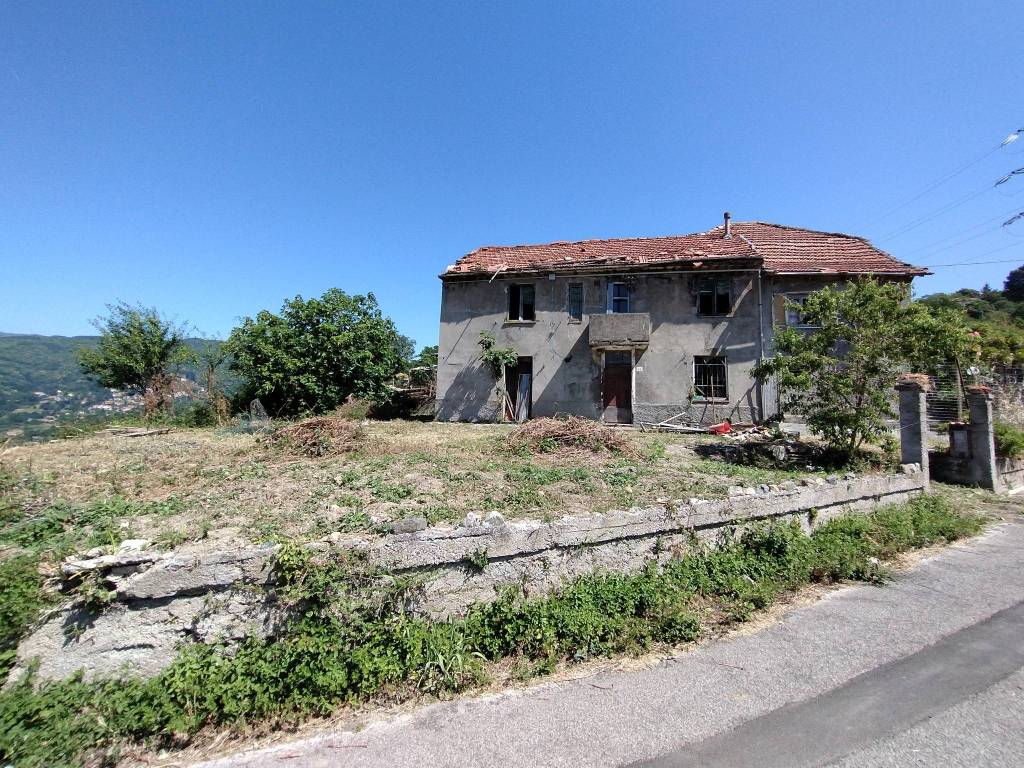 Rustico / casale a Serra riccò in Via Bellavista, 40 - Foto 2