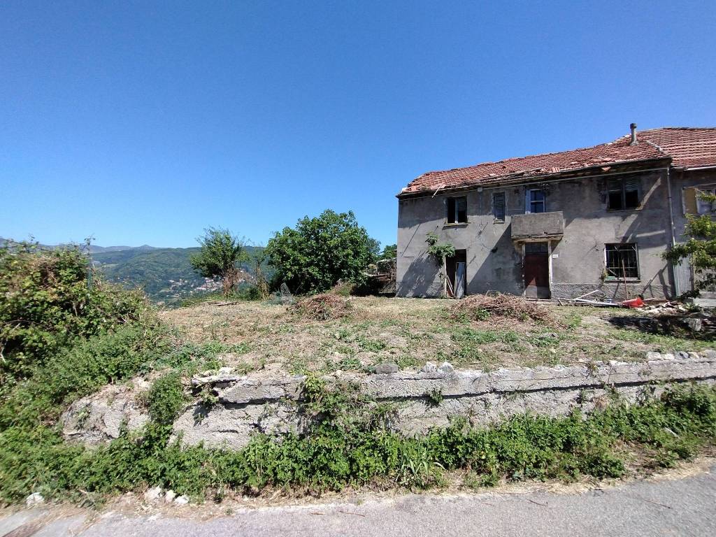 Rustico / casale a Serra riccò in Via Bellavista, 40 - Foto 3