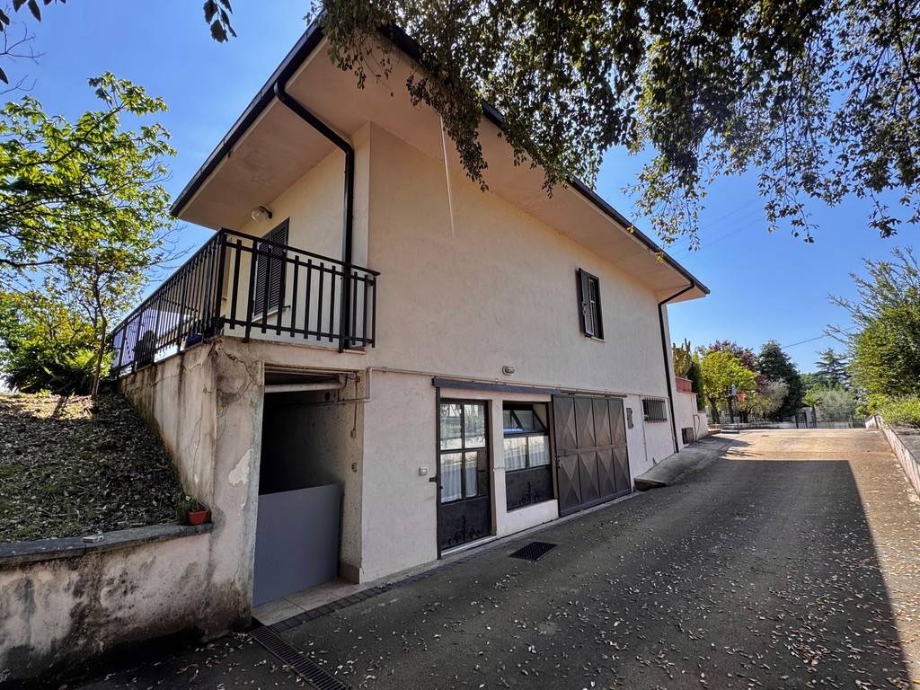 Villa a Alatri in Via Latina, 49 - Foto 5