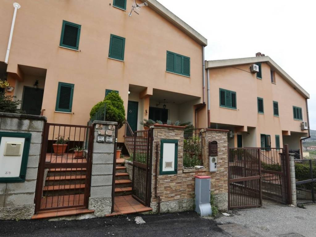 Villetta a schiera a Messina in Via dei Biancospini - Foto 5