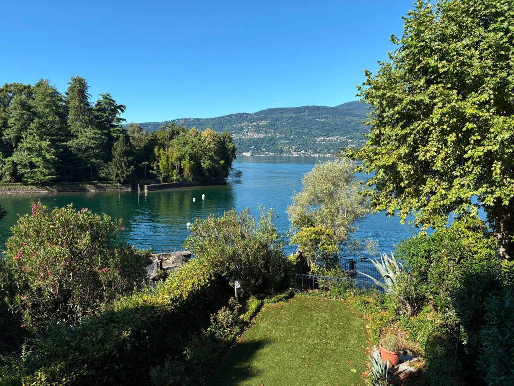 Appartamento a Verbania in Via Vittorio Veneto, 15 - Foto 2