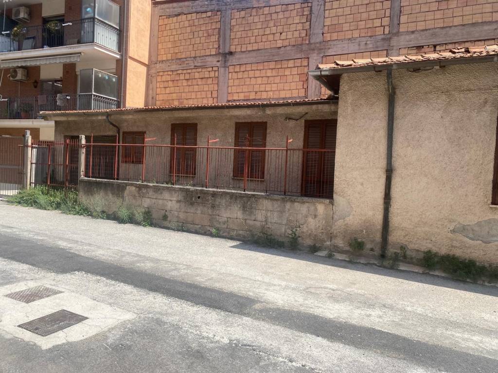 Casa indipendente a Avezzano in Via La Marmora, 10 - Foto 2