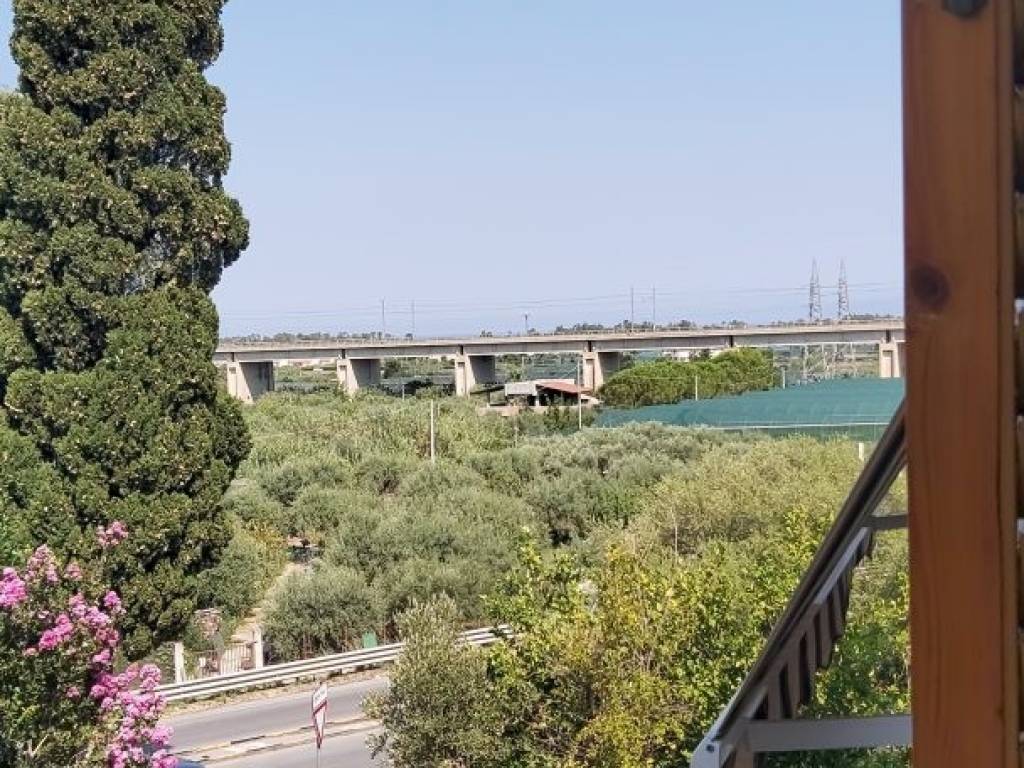 Villetta a schiera a Furnari in strada statale 113 - Foto 2