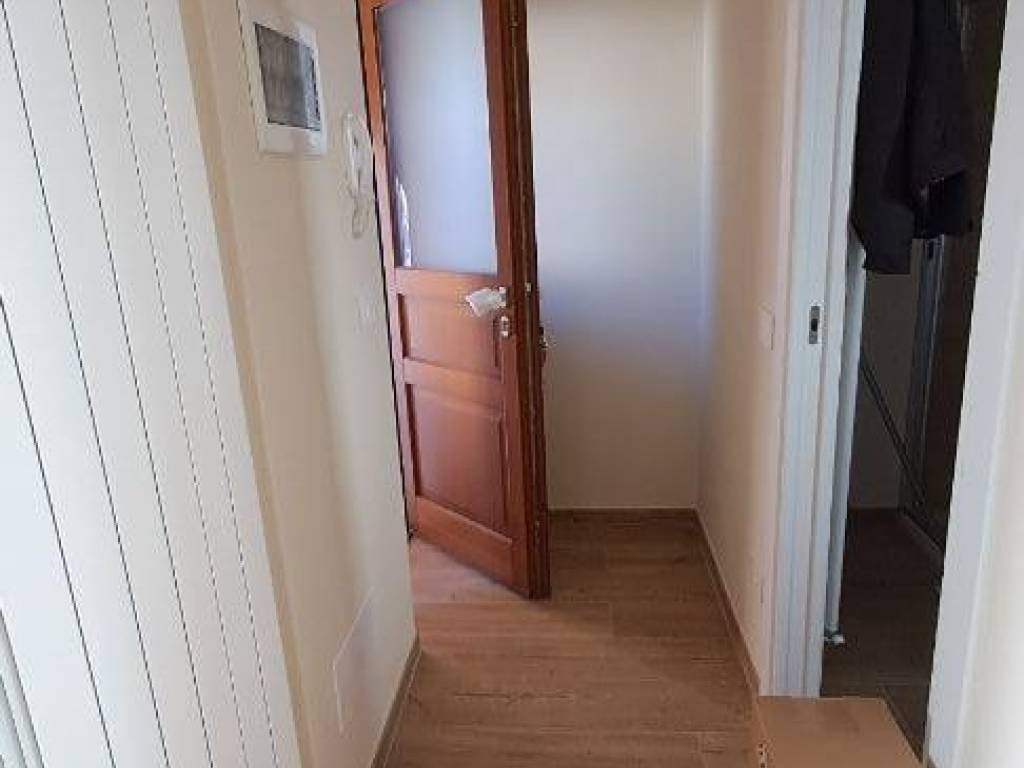 Appartamento a Verbania in Via Repubblica - Foto 2