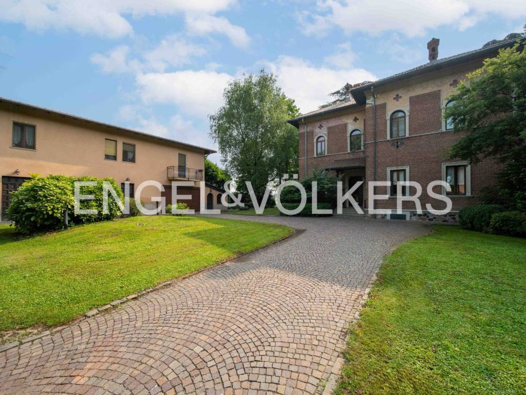 Villa a Fagnano olona in Via Pompeo Saibene - Foto 2