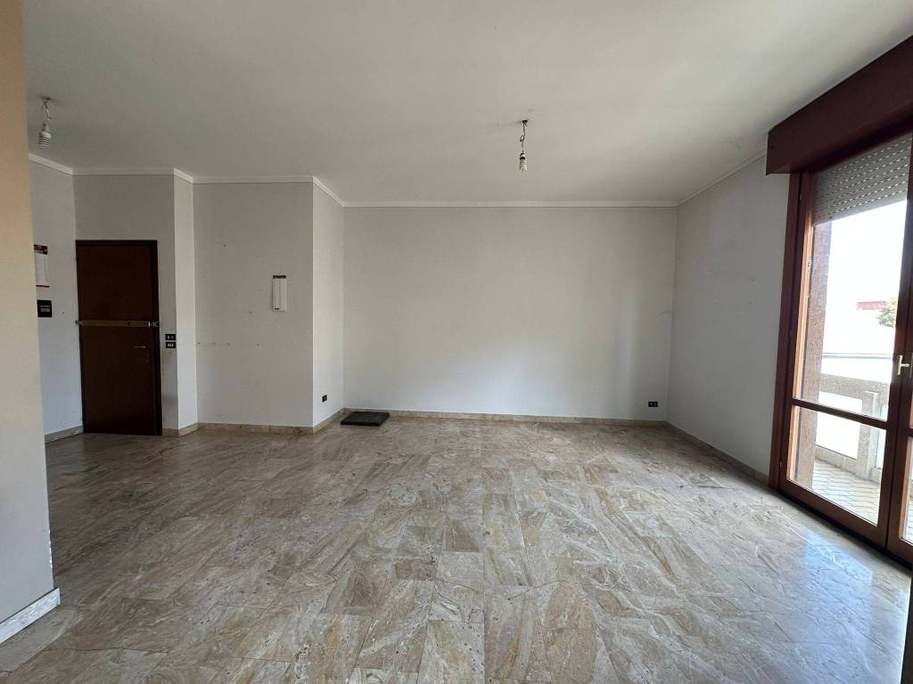 Appartamento a Vercelli in Via Giuseppe Chicco, 1 - Foto 3