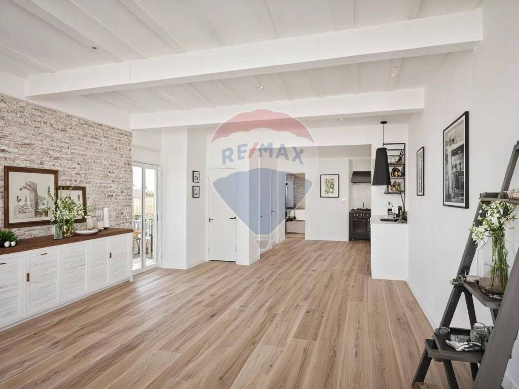 Casa indipendente a Viadana in Via Deledda, 4 - Foto 2