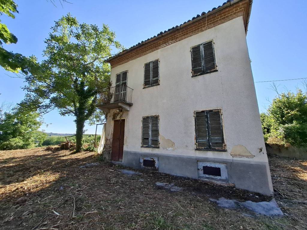 Casa indipendente a Govone in Via Crocco, 24 - Foto 3