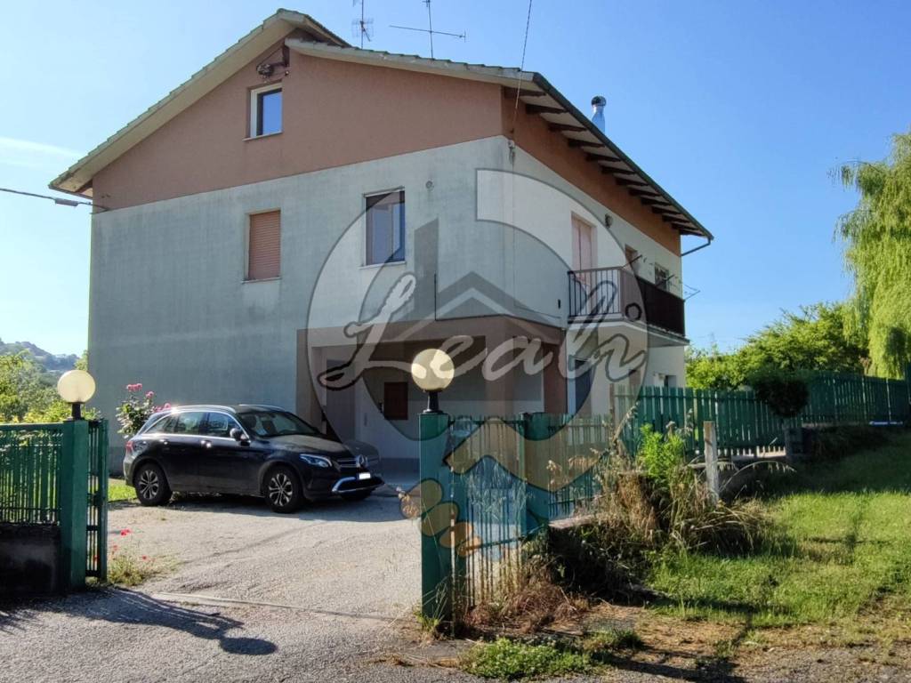 Appartamento a Tolentino in C.DA SAN ROCCO, 2 - Foto 3