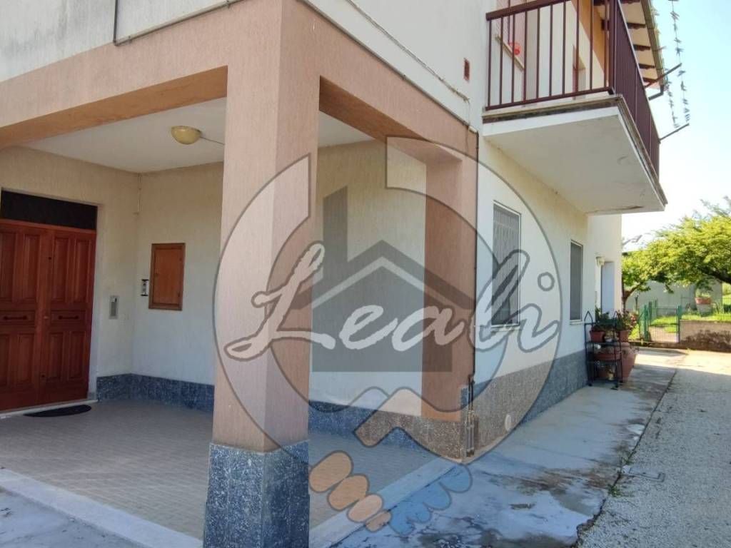 Appartamento a Tolentino in C.DA SAN ROCCO, 2 - Foto 4