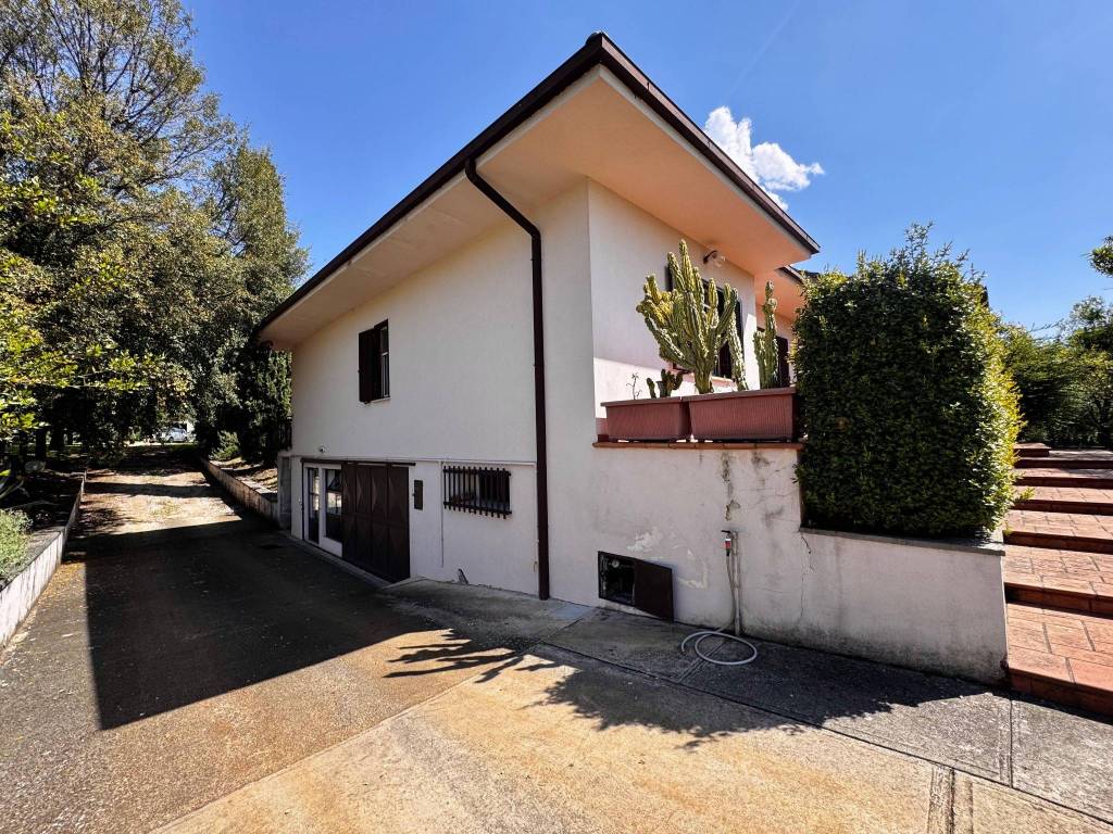 Villa a Frosinone in Via per Fiuggi - Foto 3