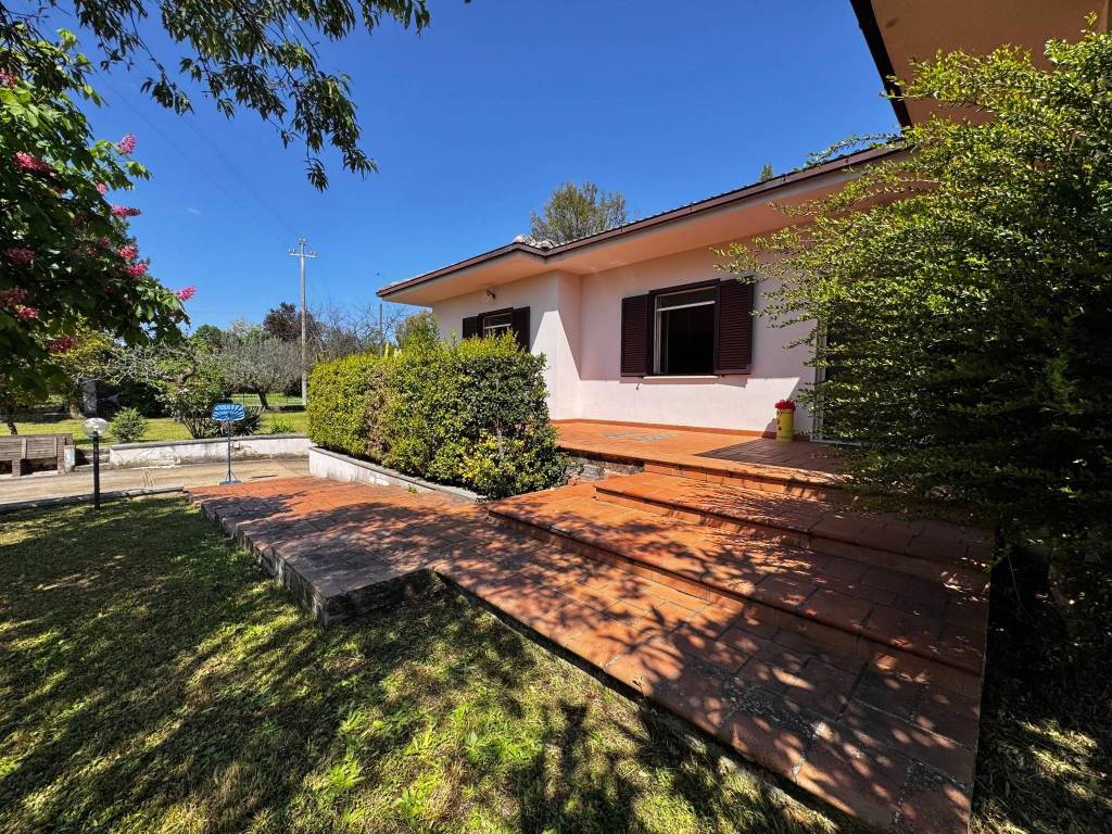 Villa a Frosinone in Via per Fiuggi - Foto 4