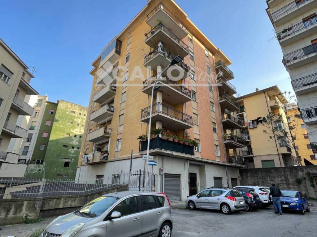 Appartamento a Cosenza in Via Renato Guttuso - Foto 3