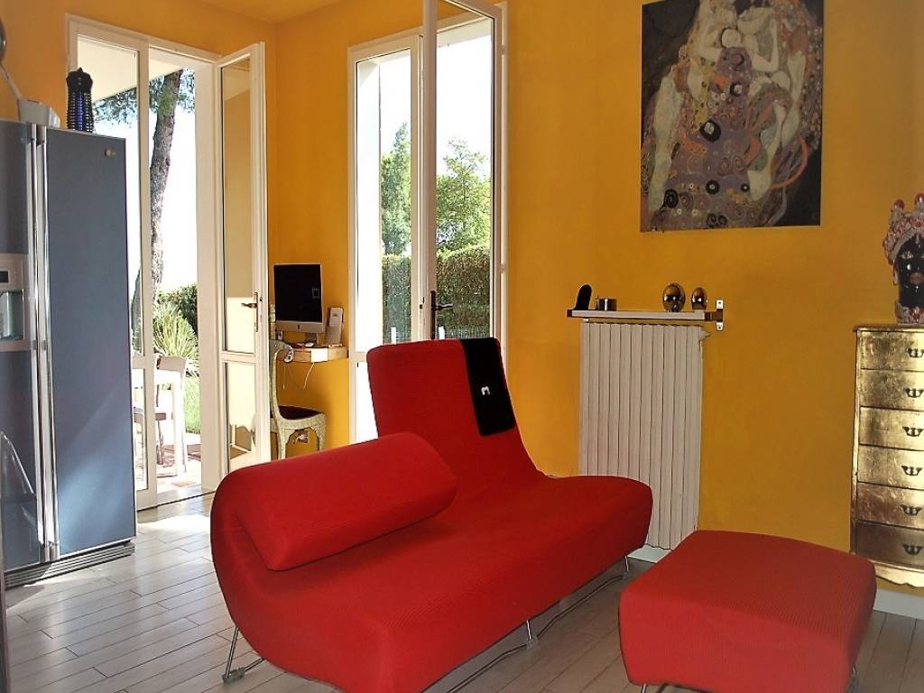 Casa indipendente a Riccione in Viale Trebaci - Foto 2