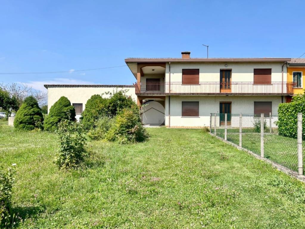 Casa indipendente a Saonara in Via Villanova, 105 - Foto 2