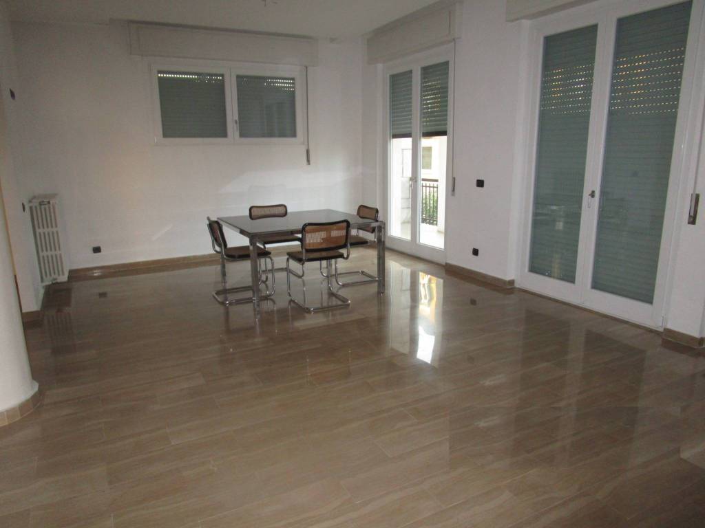 Appartamento a Uboldo in Via 4 Novembre - Foto 2