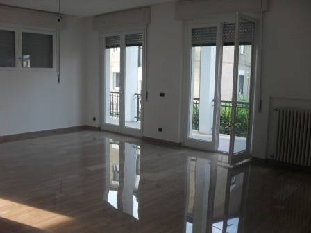 Appartamento a Uboldo in Via 4 Novembre - Foto 3