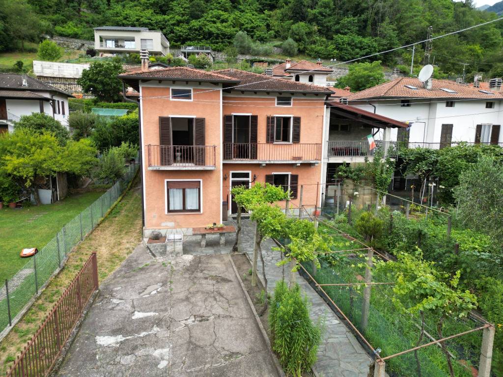Villa a Gravedona ed uniti in Via Guasto - Foto 3