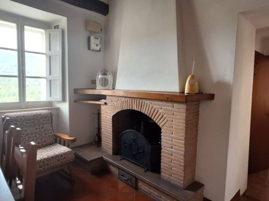 Casa indipendente a Borgo a mozzano - Foto 4