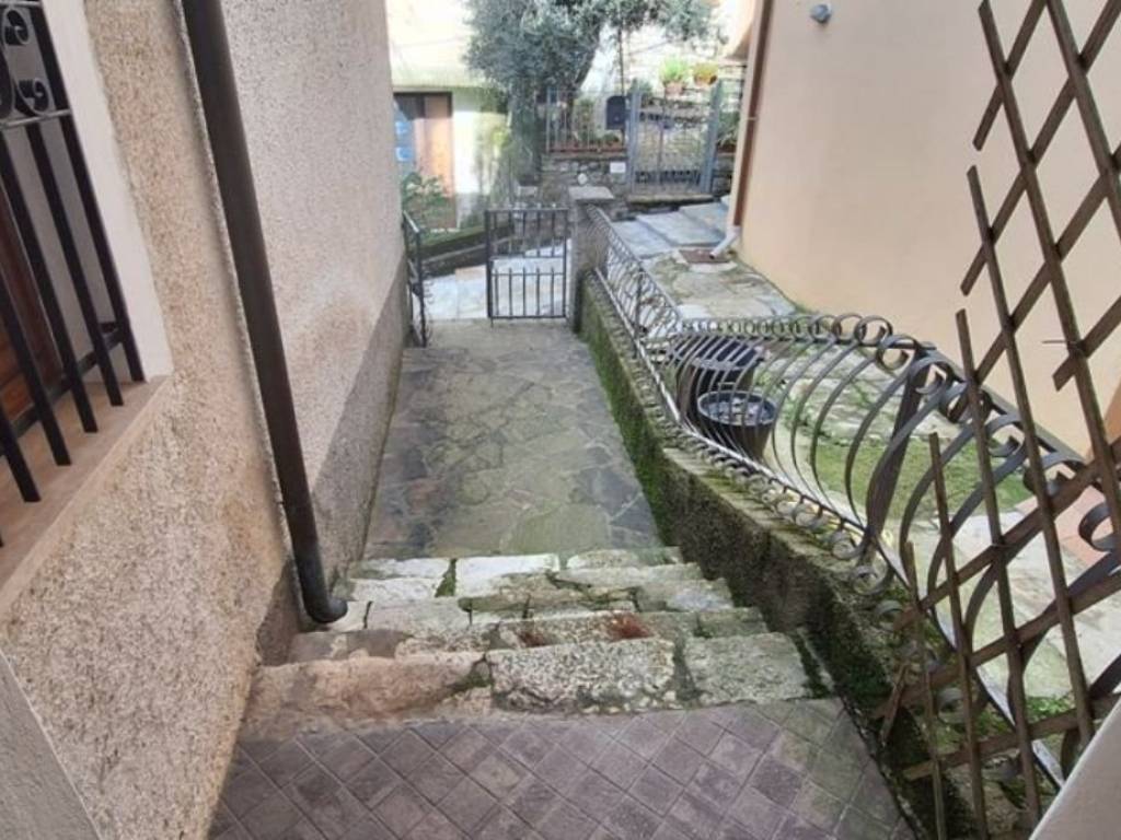 Casa indipendente a Borgo a mozzano - Foto 5