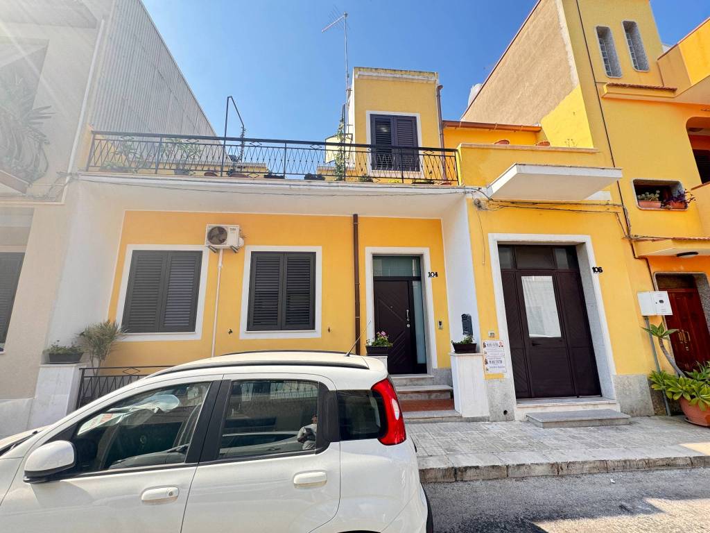 Casa indipendente a Avola in Via Filippo Turati, 104 - Foto 2