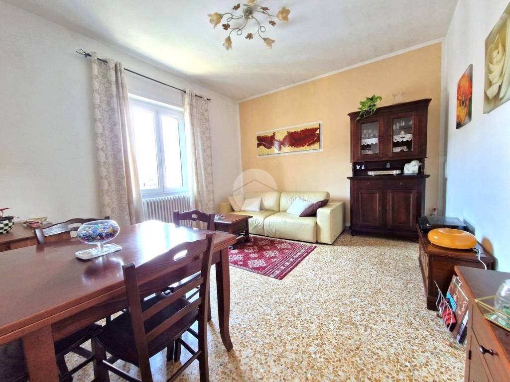 Appartamento a Follo in Via Antonio Gramsci, 7 - Foto 5