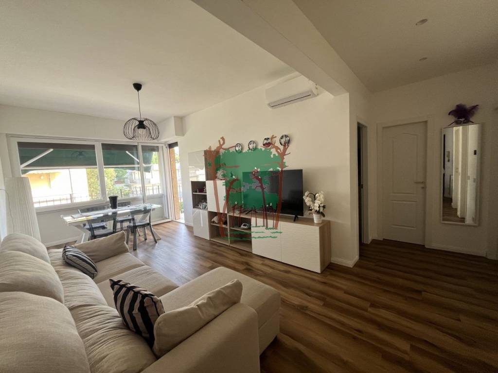 Appartamento a Viareggio in Via Vittorio Alfieri, 5 - Foto 3