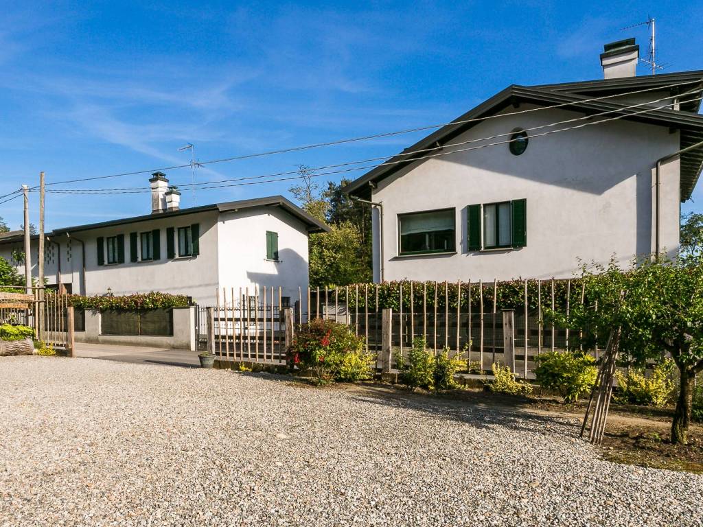 Villa a Cardano al campo in Via Gran Sasso, 2 - Foto 5