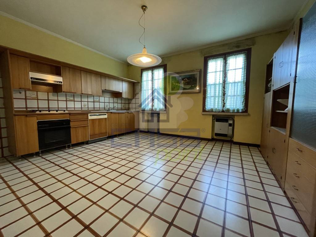 Casa indipendente a Dosolo in Via Frattini - Foto 4