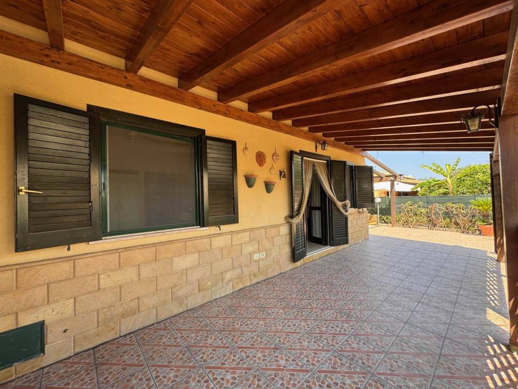 Villa a Campofelice di roccella in C.da Piana calzata - Foto 5