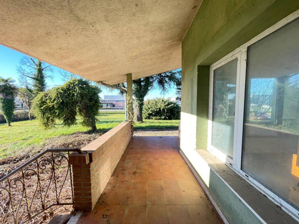 Villa a Latisana in Via Lignano Nord - Foto 5