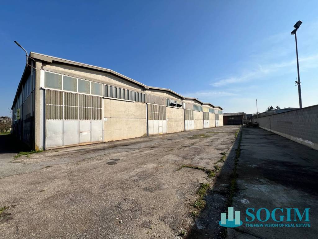 Immobile a Cerano in via milano, 50 - Foto 1