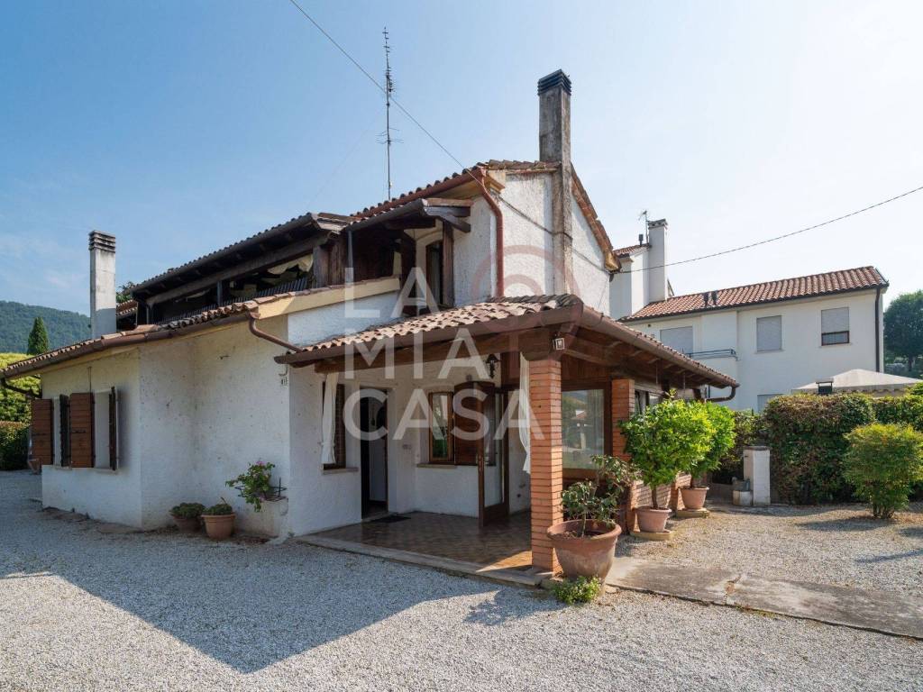 Villa a Pieve di soligo in Via Brando Brandolini, 81 - Foto 2