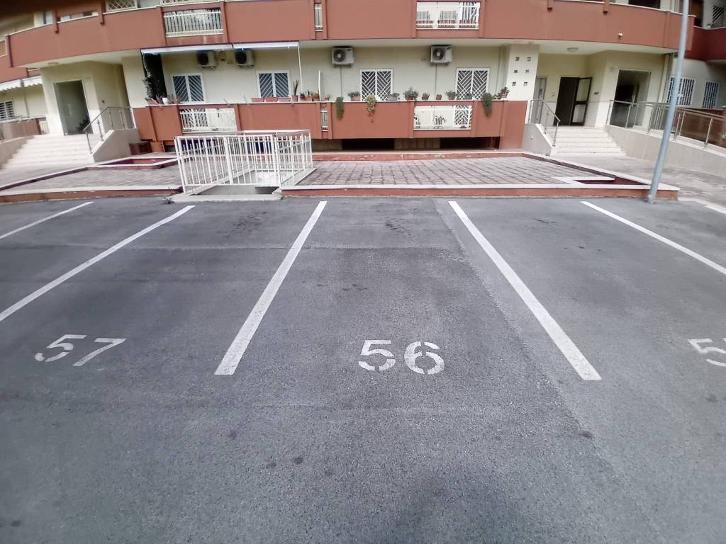 Appartamento a Bari in Via Giulio Petroni - Foto 4