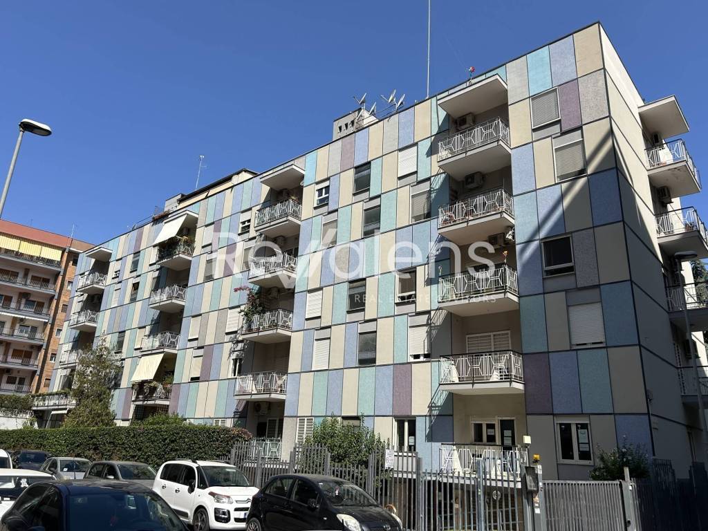 Appartamento a Bari in CARDINALE MARCELLO MIMMI - Foto 2