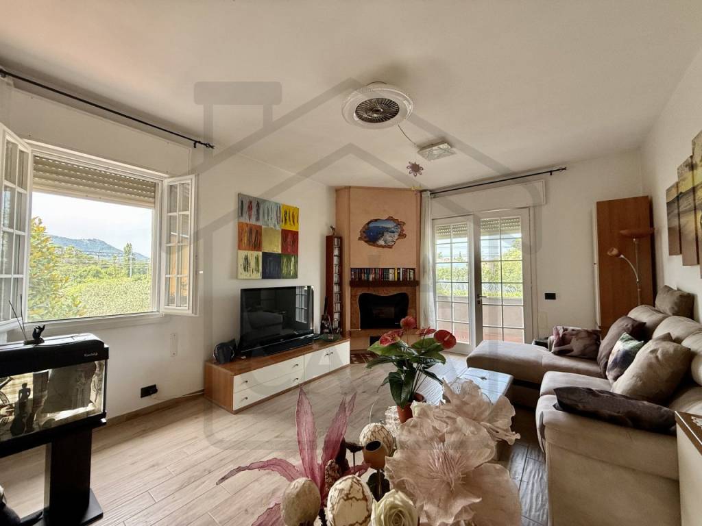Villa a Montegrotto terme in Via Antonio Segni - Foto 2