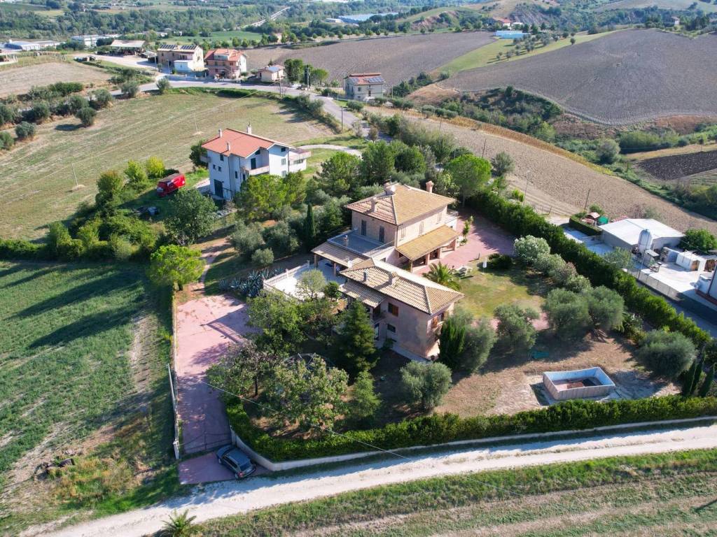 Villa a Ancarano in Collinare - Foto 4