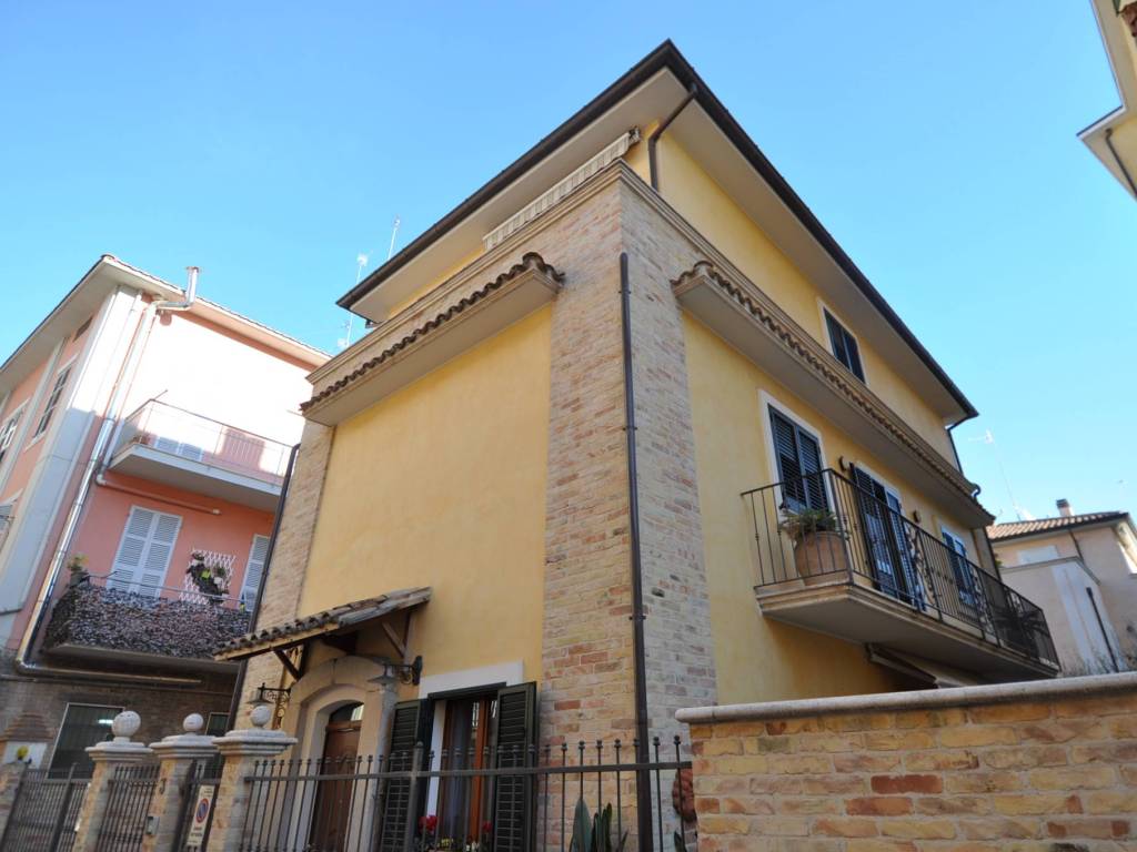 Villa a San benedetto del tronto in Via Livenza, 3 - Foto 2