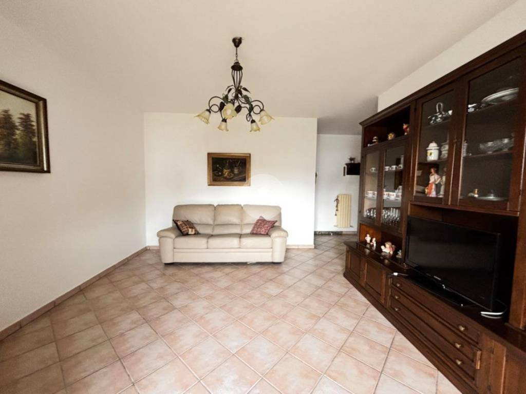 Appartamento a Borgo virgilio in Via Cisa - Foto 3