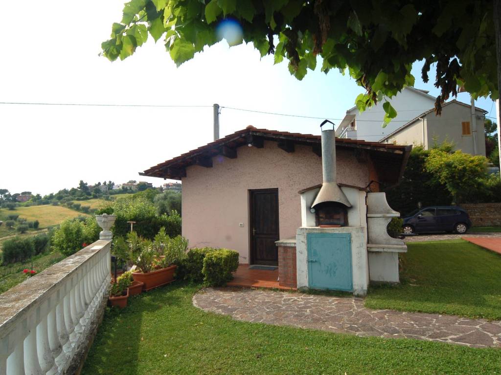Villa a Colli del tronto in Via Colli, 2 - Foto 3