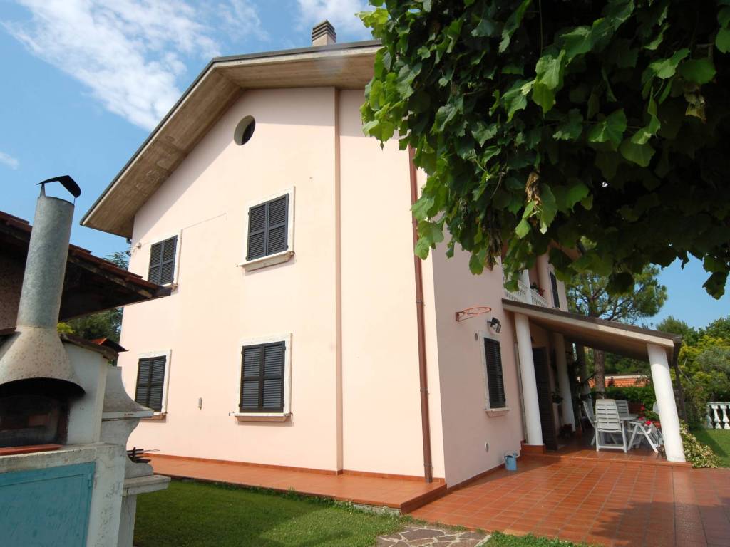 Villa a Colli del tronto in Via Colli, 2 - Foto 4