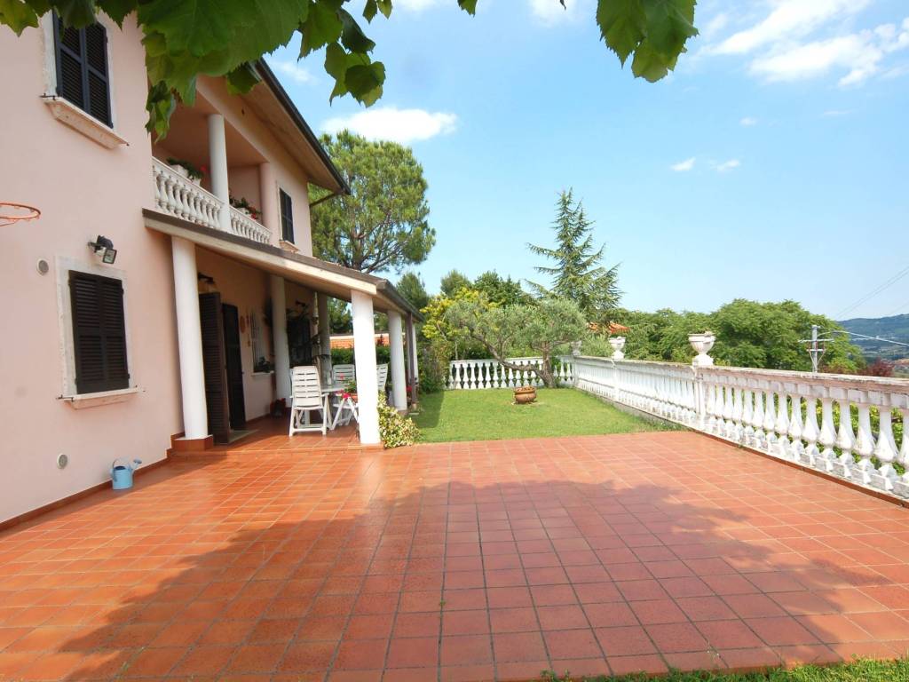 Villa a Colli del tronto in Via Colli, 2 - Foto 5