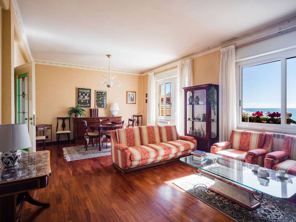 Appartamento a Pozzallo in Via Rosolino Pilo - Foto 4