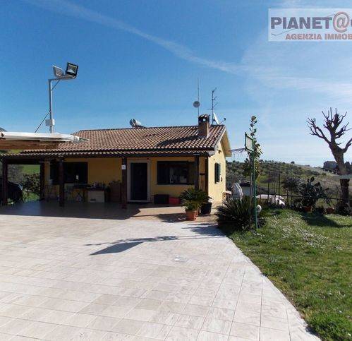 Rustico / casale a Monsampolo del tronto in Contrada Sant'Egidio - Foto 5