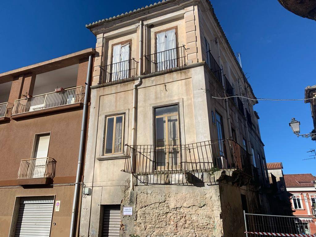Palazzo / stabile a Vibo valentia in Via della Pace - Foto 3