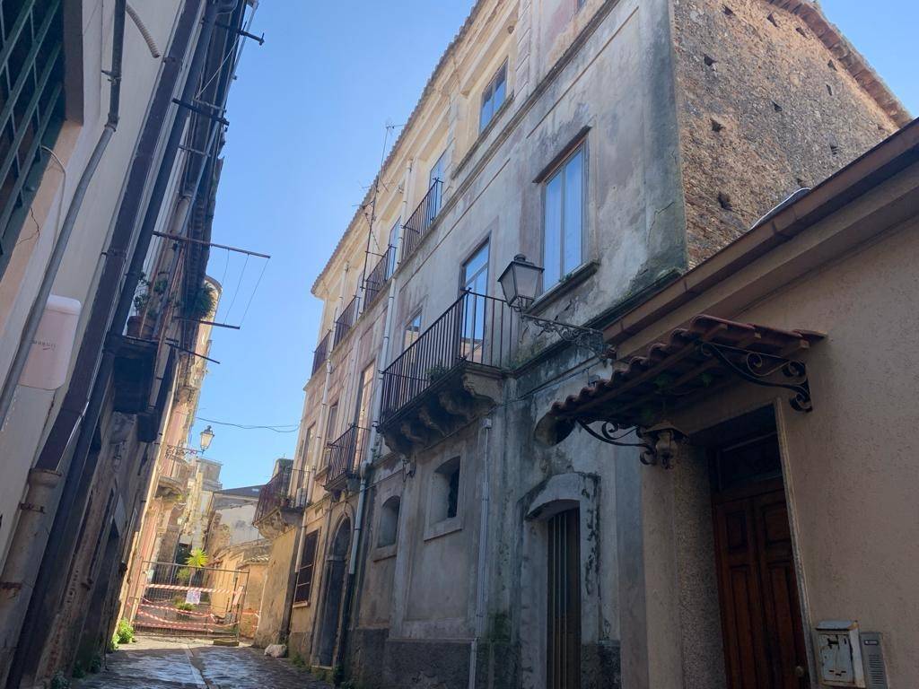 Palazzo / stabile a Vibo valentia in Via della Pace - Foto 4