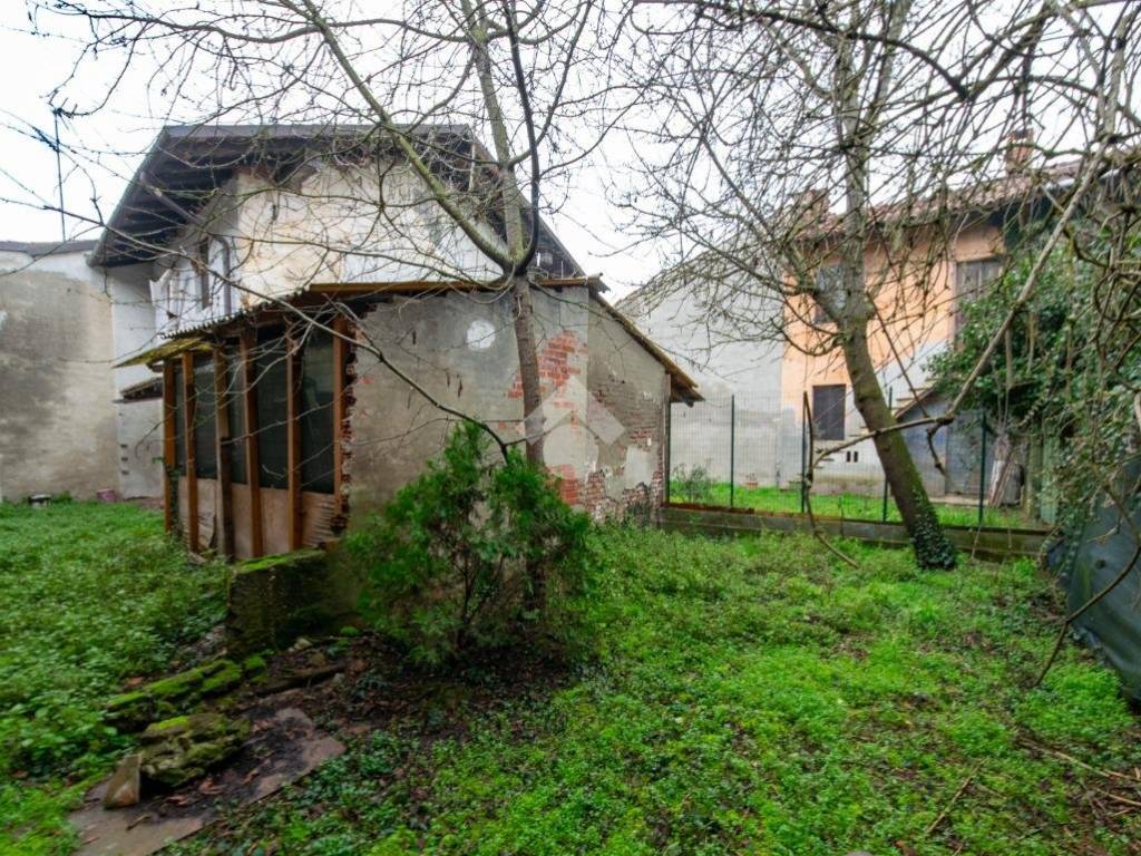 Casa indipendente a Caresana in Via G. Marconi, 17 - Foto 2