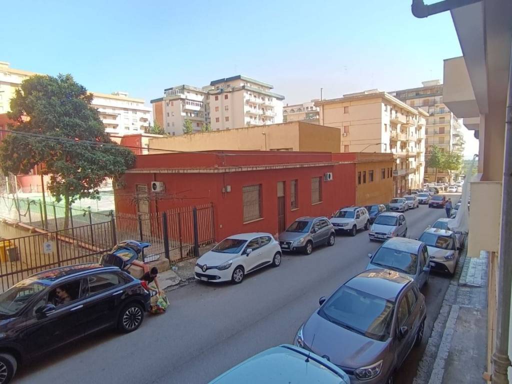 Appartamento a Bagheria in Via Massimo d'Azeglio - Foto 3