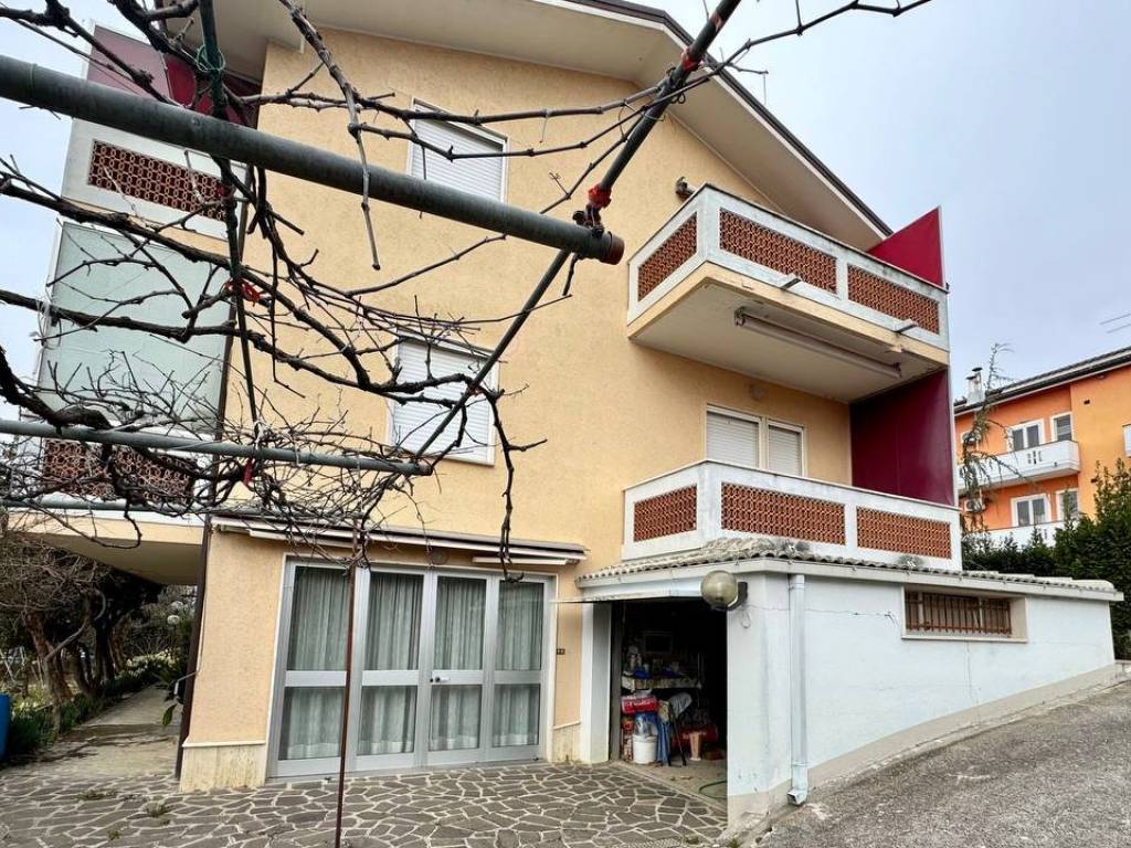 Casa indipendente a Ancarano in Contrada Casette - Foto 5