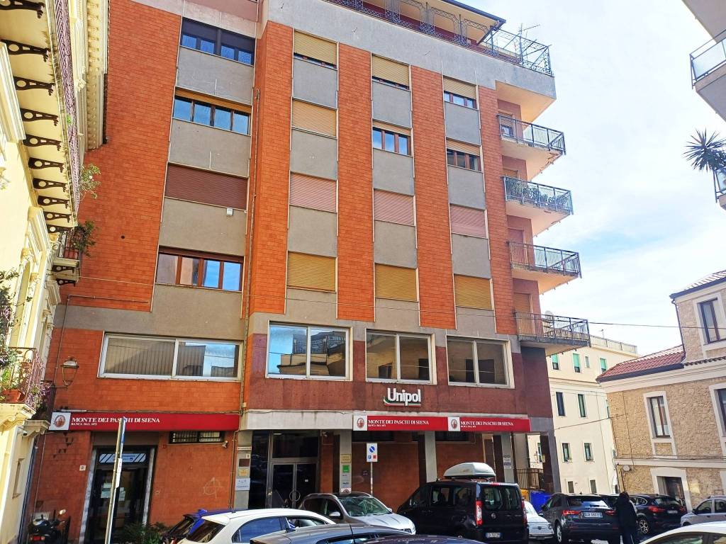 Immobile a Catanzaro in Piazza Antonio Serravalle, 9 - Foto 2